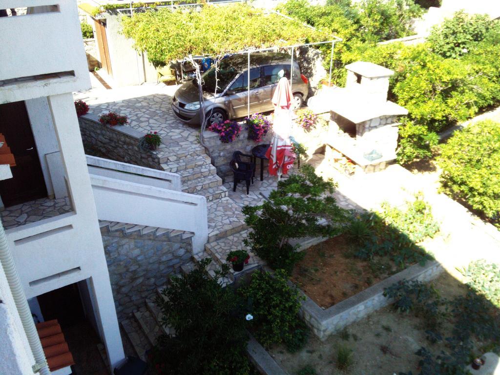 Apartments Keti Pag Town Buitenkant foto